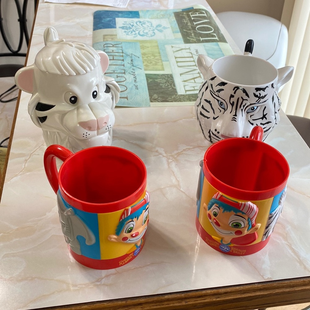 Ringling Brothers Barnum & Bailey souvenir mugs(all 4 for one price)